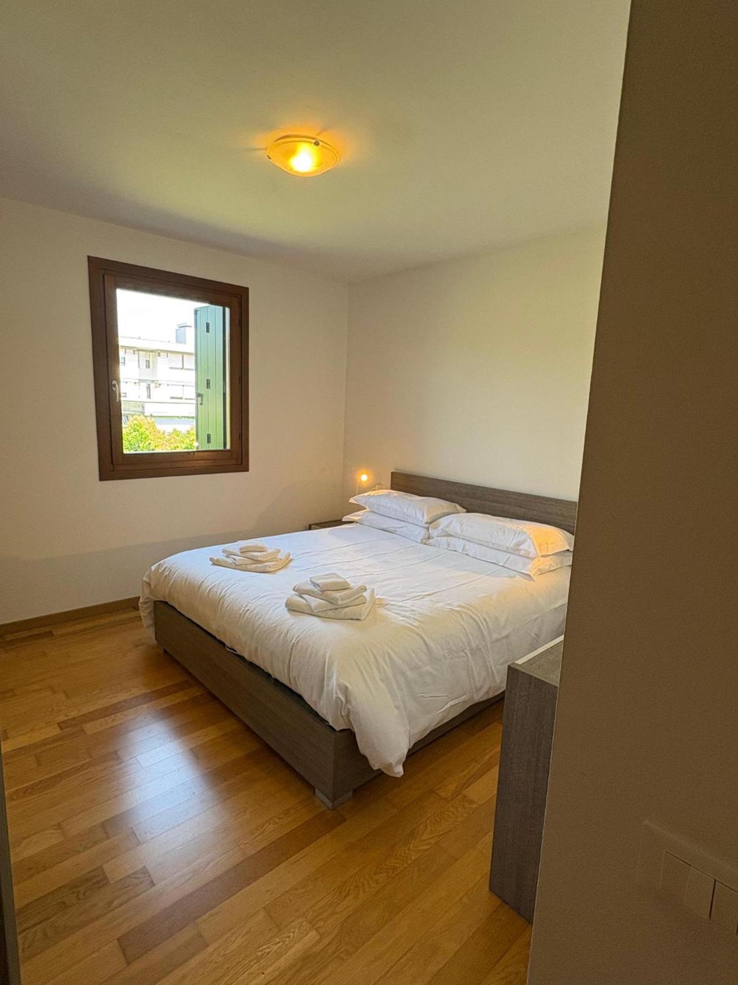 Crossroads Apartment Santa Maria la Longa Exterior foto
